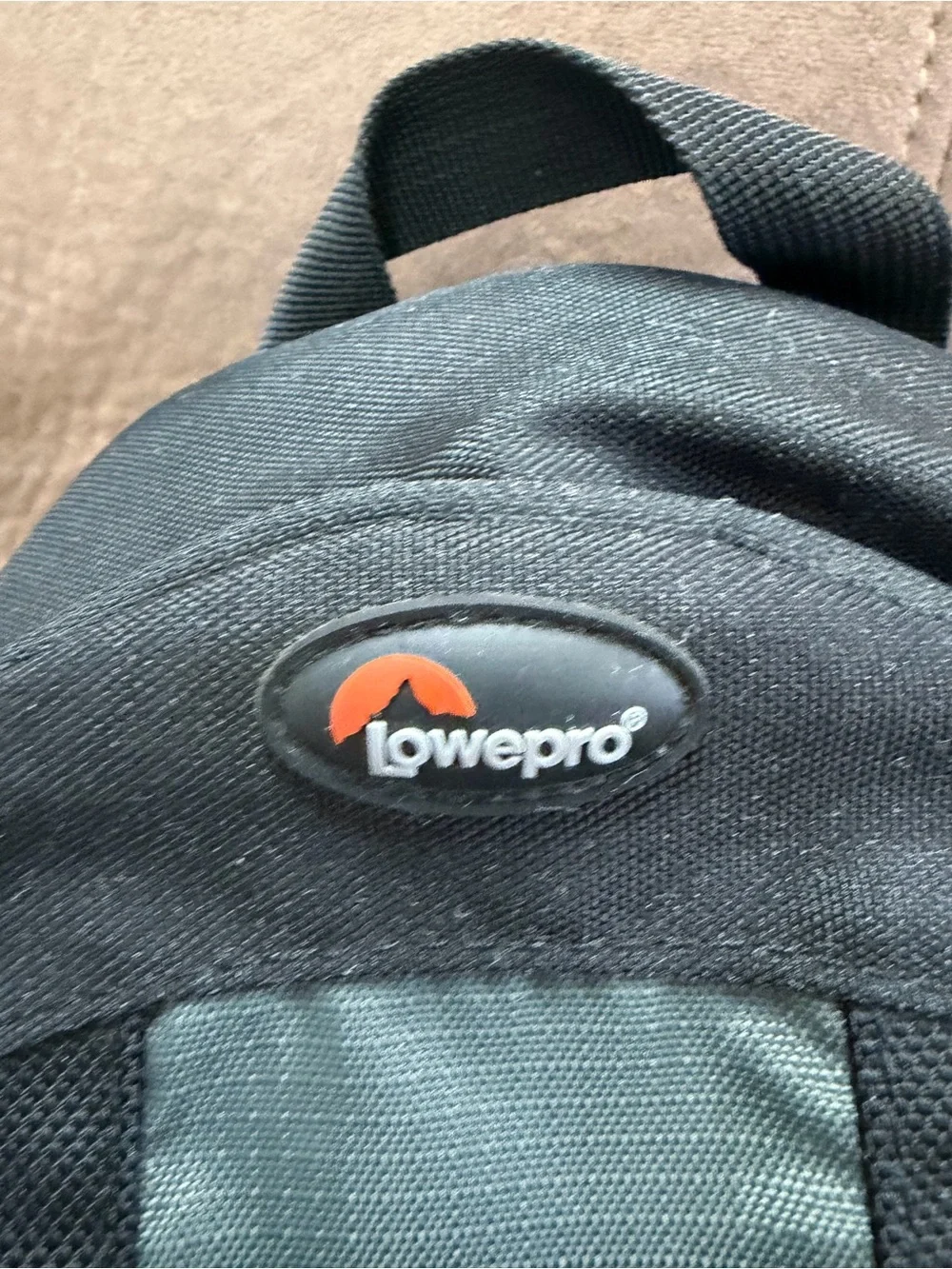 Lowepro Slingshot 200 AW Camera Bag Sling Backpack Crossbody w/ Dividers Black